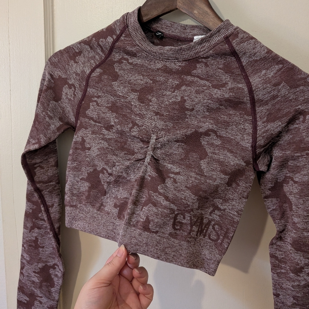 Gymshark S Camo Adapt Seamless Long Sleeve Crop Top Berry - Picture 3 of 8